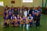 Doświadczenie czy młodość? Turniej Piłki Koszykowej i Siatkowej z udziałem uczniów liceum i absolwentów szkoły.